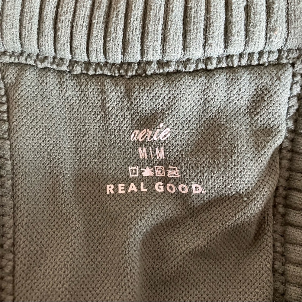 Aerie Superchill Seamless High Neck Bra Crop Top in Hunter Green size Medium - Picture 8 of 8